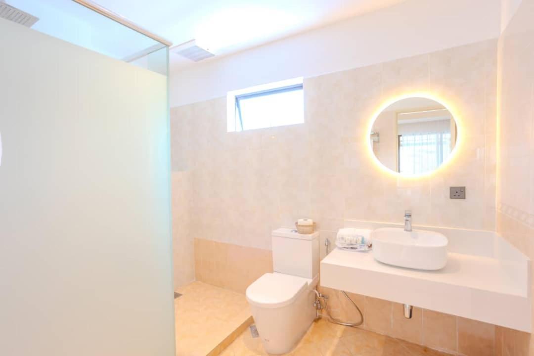 Suntai Villa, Beachfront Suites Kampong Si Ginting Esterno foto